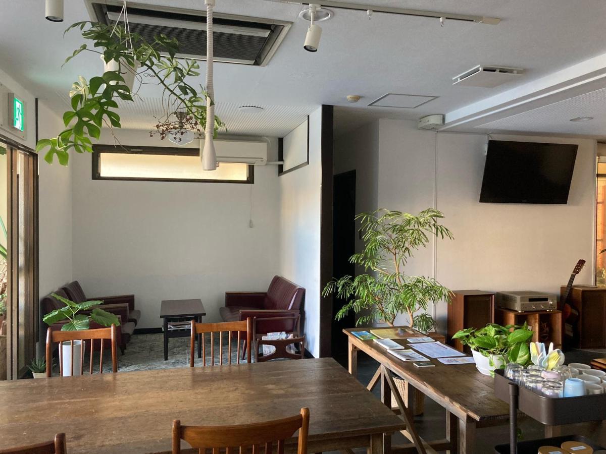 J-Hoppers Beppu Guesthouse ジェイホッパーズ別府ゲストハウス Eksteriør bilde