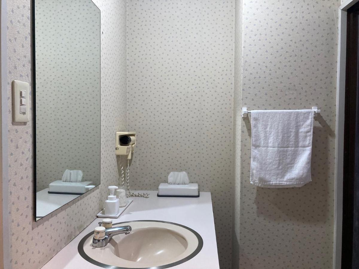 J-Hoppers Beppu Guesthouse ジェイホッパーズ別府ゲストハウス Eksteriør bilde